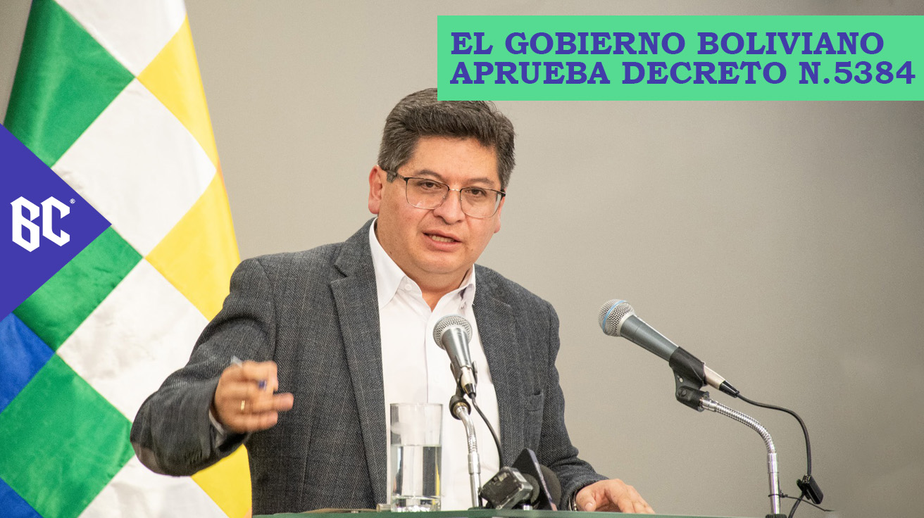 Ministro Marcelo Montenegro anunciando el Decreto 5384